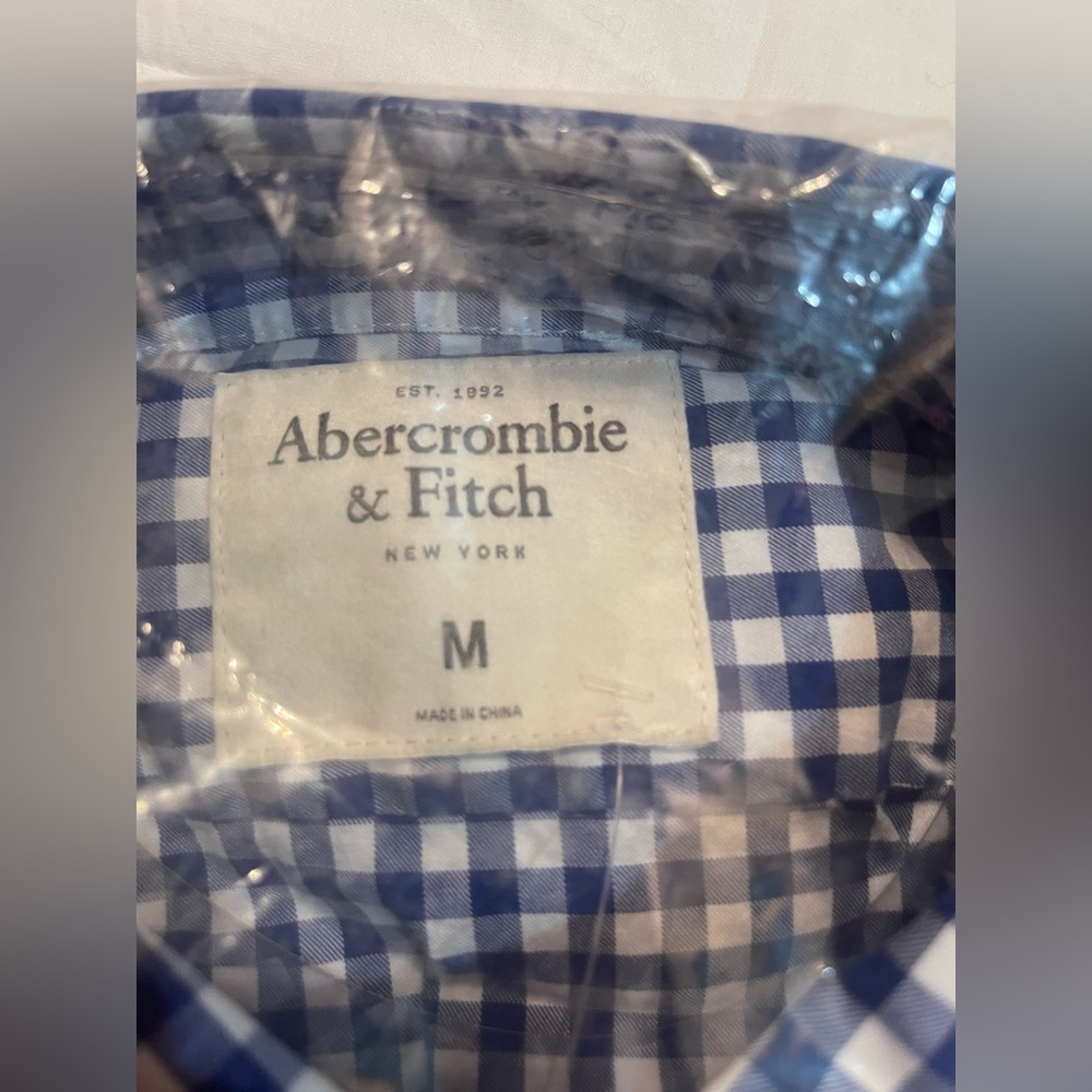 Abercrombie & Fitch Poplin Long Sleeve Plaid Check Dress Shirts NWT size M - Picture 3 of 4